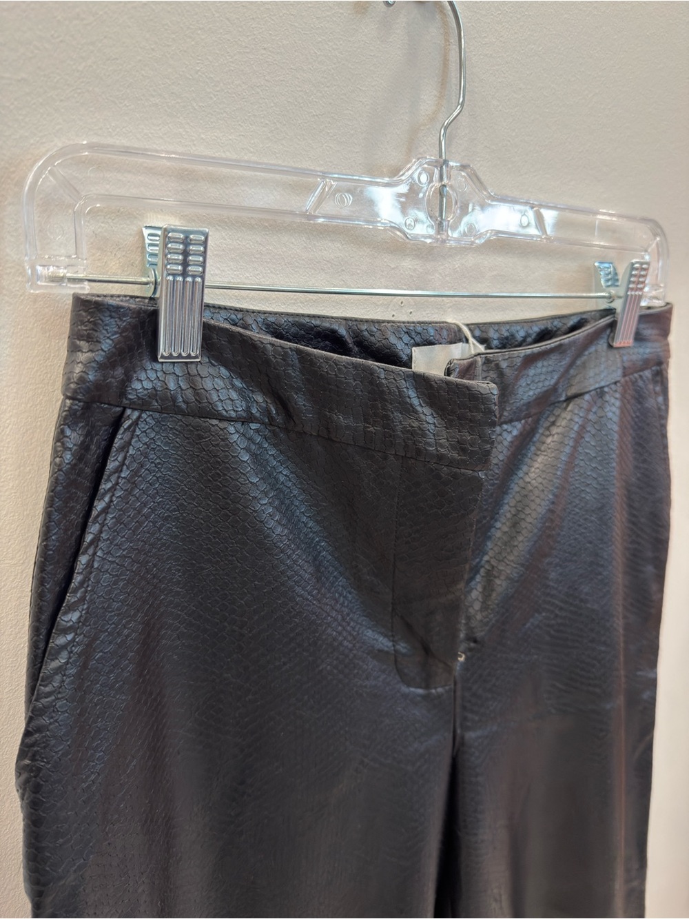Faux Leather Cropped Ankle Pants - Black